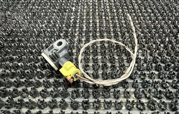 Volkswagen Touareg II Airbag deployment crash/impact sensor 7P0959651