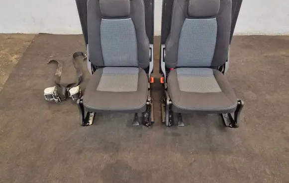 Ford Galaxy Third row seats