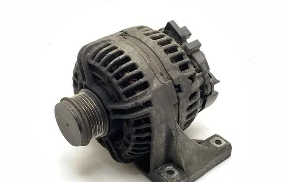 Volvo S60 Generator/alternator 30658058 0124525060