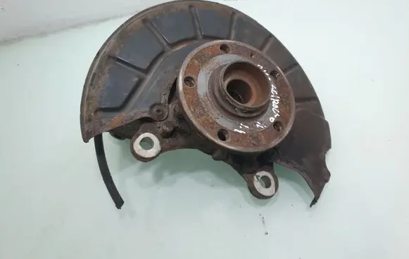 Volkswagen Scirocco Front wheel hub
