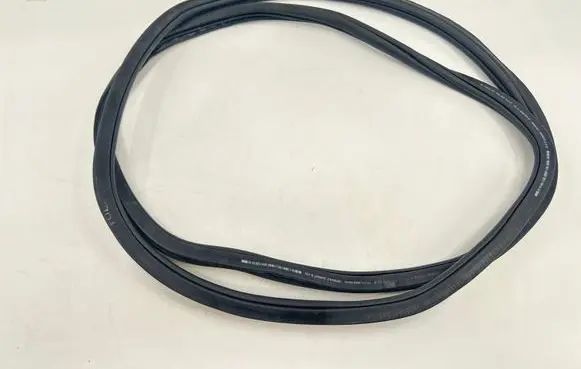 Volkswagen Tiguan Rubber seal front coupe door 5NA867911B