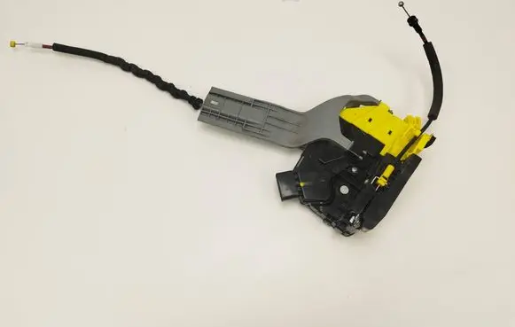 KIA Sportage Rear door lock 81410F1310