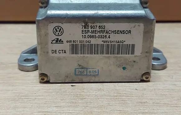 Volkswagen Touareg I ESP acceleration yaw rate sensor 7H0907652