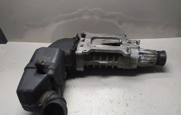 Volkswagen PASSAT B7 Supercharger 03C276 325484