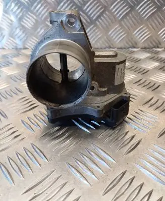 Renault Scenic III - Grand scenic III Throttle valve 8200754913F H8200744823 182115851