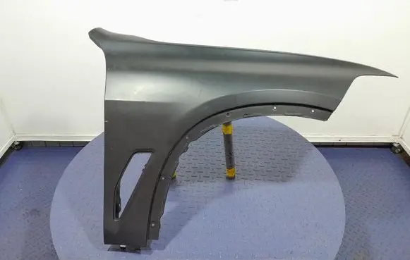 BMW X5 E53 Fender 