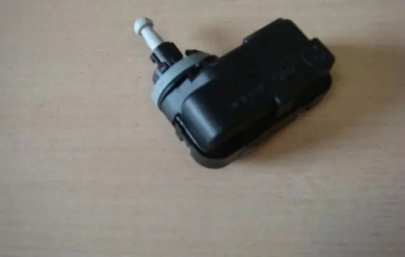 Skoda Fabia Mk2 (5J) Headlight level adjustment motor 