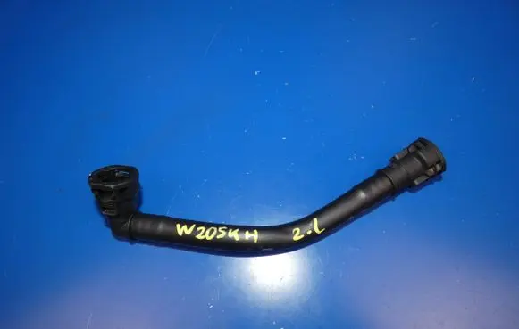 Mercedes-Benz C W205 Engine coolant pipe/hose