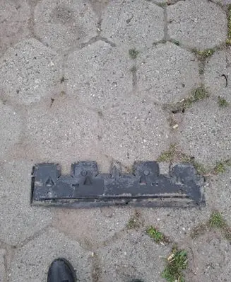 Audi Q7 4M Radiator mount bracket 4M0121286
