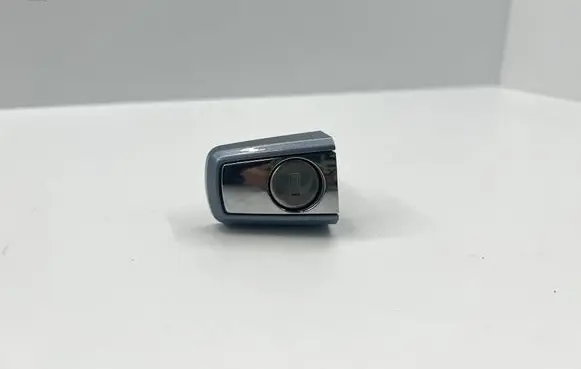 Opel Mokka Front door lock (next to the handle) N0503740