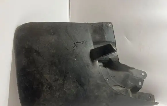 Nissan Navara D22 Rear mudguard 93820VK000