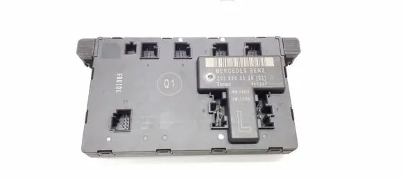 Mercedes-Benz C W203 Door control unit/module 2038205526