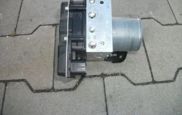 Jaguar XJ X351 ABS Pump AW932C405CF