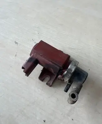 Citroen Berlingo Turbo solenoid valve 9652570180 04T309 72096802