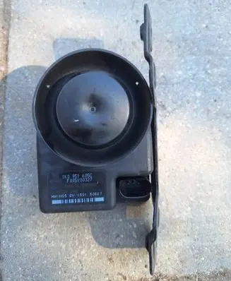 Audi A1 Alarm system siren 1K0951605C F005V00327