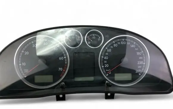 Volkswagen PASSAT B5 Speedometer (instrument cluster) 3B0920807E