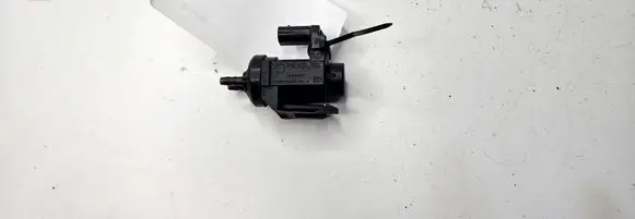 BMW 7 G11 G12 Vacuum valve 8570591 70478502 15T307