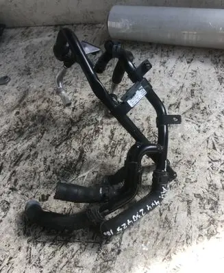 Audi A4 S4 B9 Engine coolant pipe/hose 04l122157cc