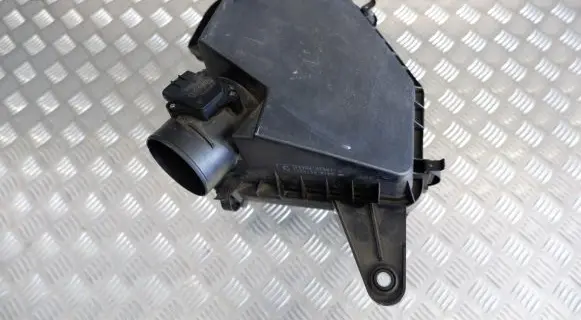 Lexus GS 300 350 430 450H Air filter box 1770031551