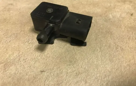 BMW 1 E81 E87 Exhaust gas pressure sensor 780515201 118012L13