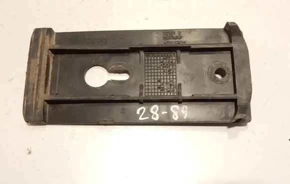 Volvo S80 Front bumper mounting bracket 9151705 2889