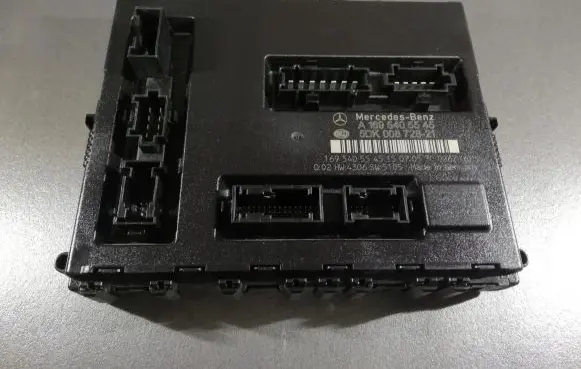 Mercedes-Benz A W169 SAM control unit 