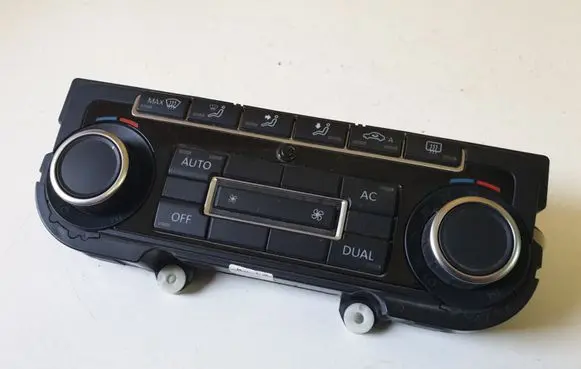Volkswagen PASSAT B7 Climate control unit 5K0907044DF