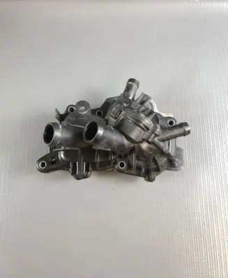 Volkswagen Golf VII Water pump 04E121042A 04E109111J