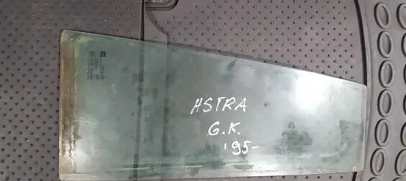 Opel Astra F Rear vent window glass 