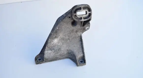 Audi A6 S6 C4 4A Engine mounting bracket 4A0199312