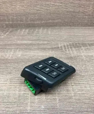 Volvo XC90 Steering wheel buttons/switches 8666729