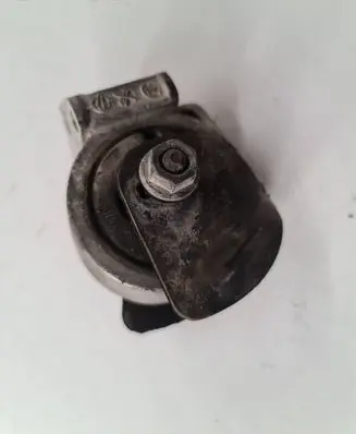 Volvo S40, V40 Engine mount bracket 30814380 3318040