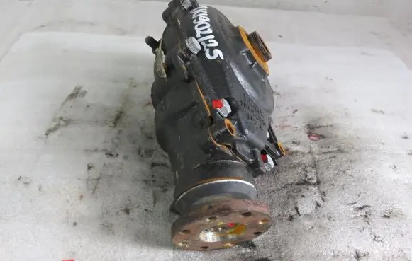 BMW X3 E83 Front differential 338 7523656
