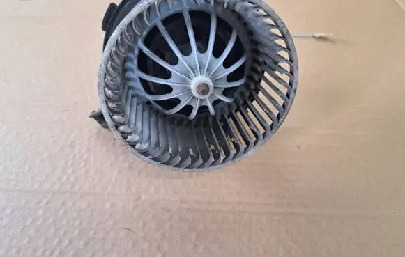 Audi A4 S4 B8 8K Heater fan/blower U0851