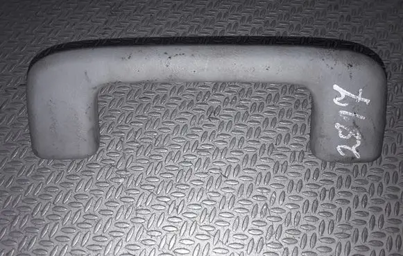 Mitsubishi Lancer VIII Front interior roof grab handle
