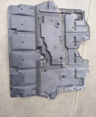 Lexus GS 300 350 430 450H Engine splash shield/under tray 5141030101 5144130401
