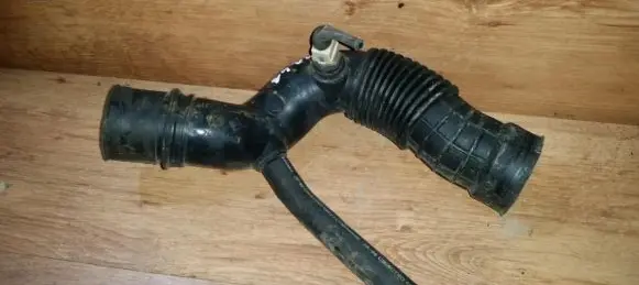 Renault Megane I Air intake hose/pipe 770086642