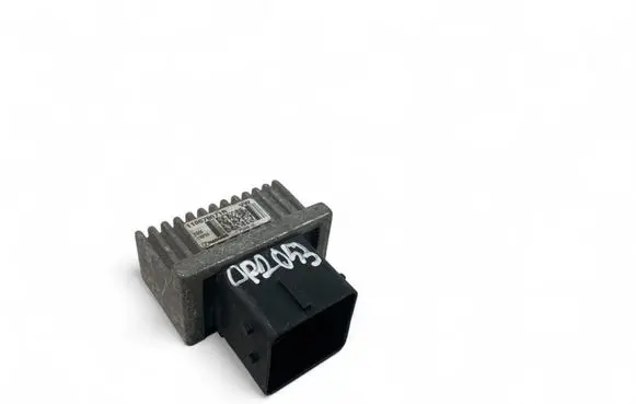 Renault Master III Glow plug pre-heat relay 110678071R