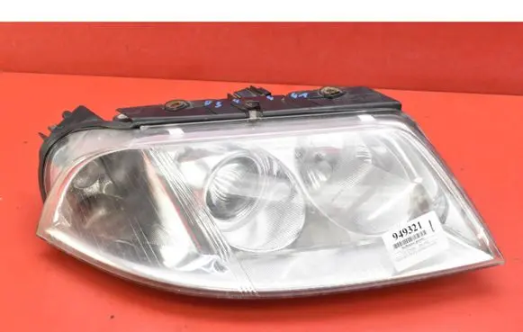 Volkswagen PASSAT B5.5 Headlight/headlamp 0000