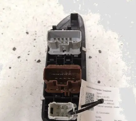 Renault Laguna II Electric window control switch 26515