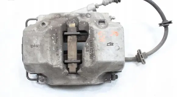 BMW 5 G30 G31 Front brake caliper