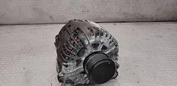 Volkswagen Golf Plus Generator/alternator 06F903023C TG14C011