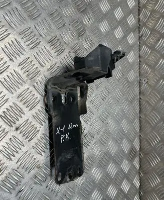 BMW X1 E84 Radiator mount bracket 23781010 7117811 H260BDZ