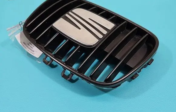 Seat Arosa Front bumper upper radiator grill 6H0853668 IMPRK1459911