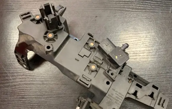 BMW X3 F25 Other engine bay part 7823478