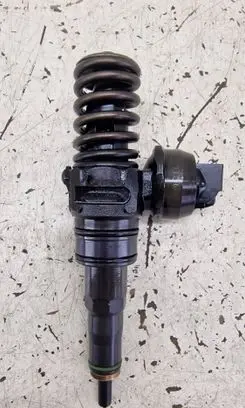 Audi A3 S3 8P Fuel injector 038130073BN
