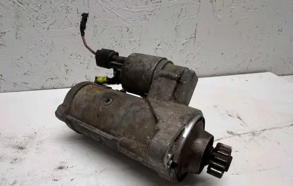 Volkswagen PASSAT B7 Starter motor 02E911023Q ESW20ER25 041111