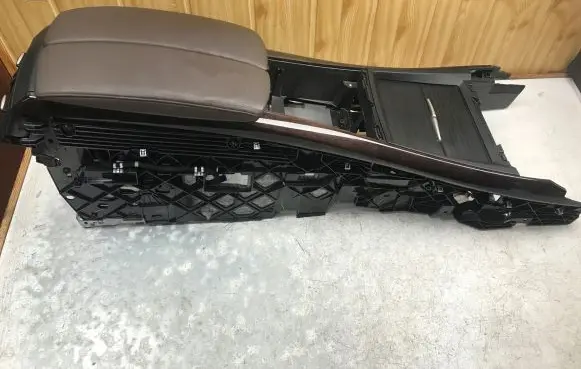 BMW X5 E70 Center console 0117821