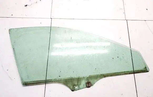 Mazda 6 Front door window glass four-door dot404as2