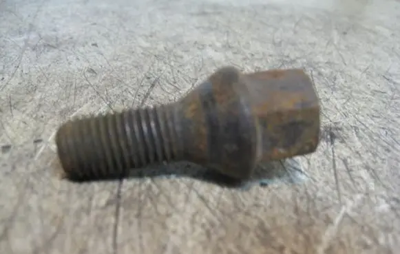 Opel Astra G Nuts/bolts KOMPLEKTAS20VNT